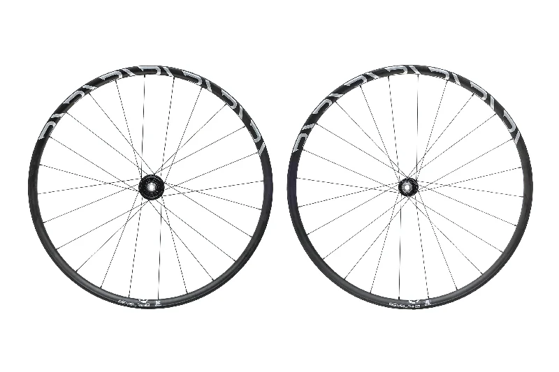 Lightweight bike rain gear-Revel RW-23 w/ i9 Hubs Carbon Tubeless 700c Wheelset