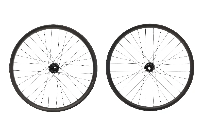 Thermal cycling raincoat-NOX Farlow w/ Industry Nine Torch Hubs Carbon Tubeless 27.5" Wheelset